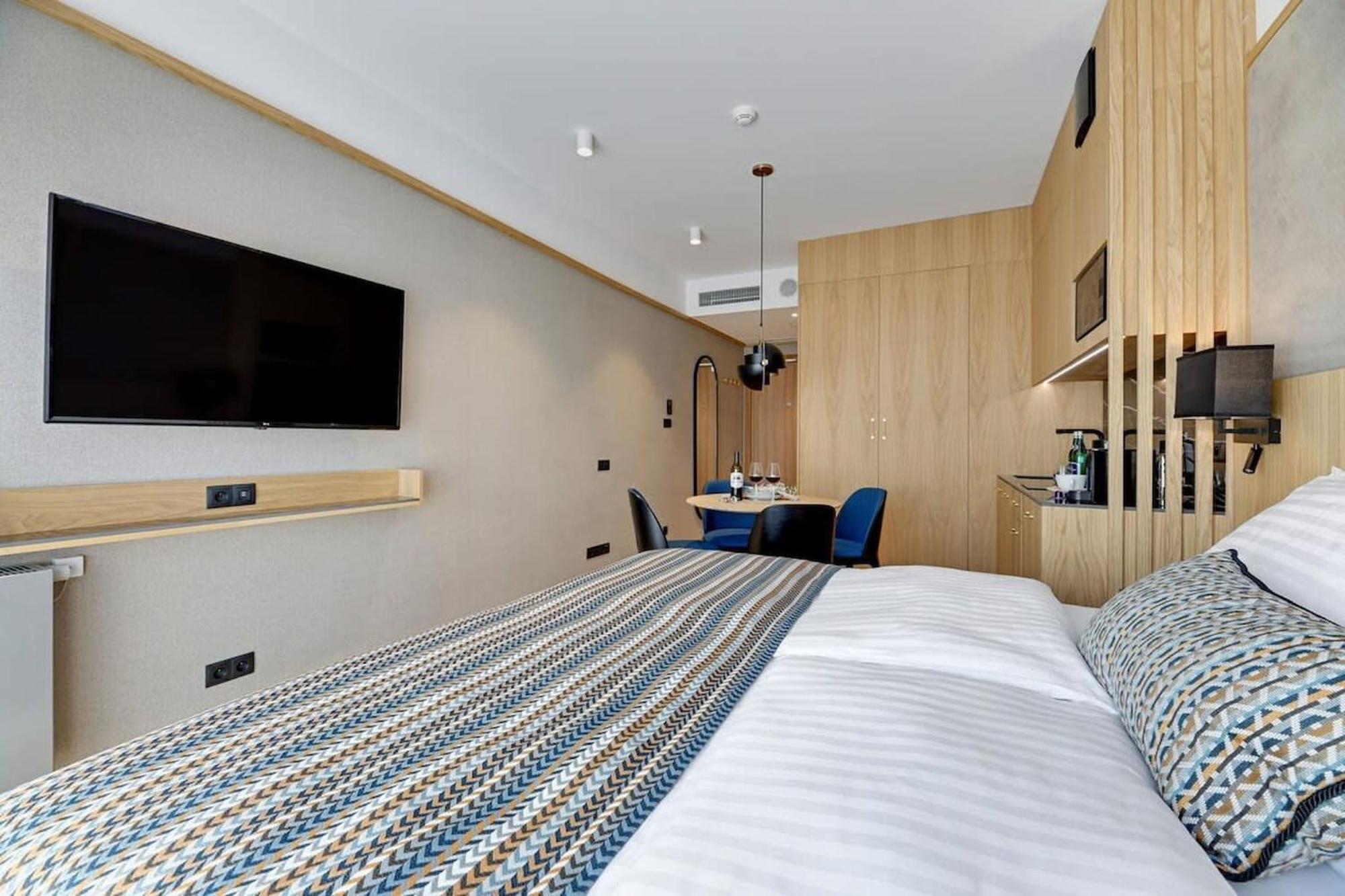 Deo Plaza - Apartamenty W Sercu Gdanska By Rent Like Home Buitenkant foto